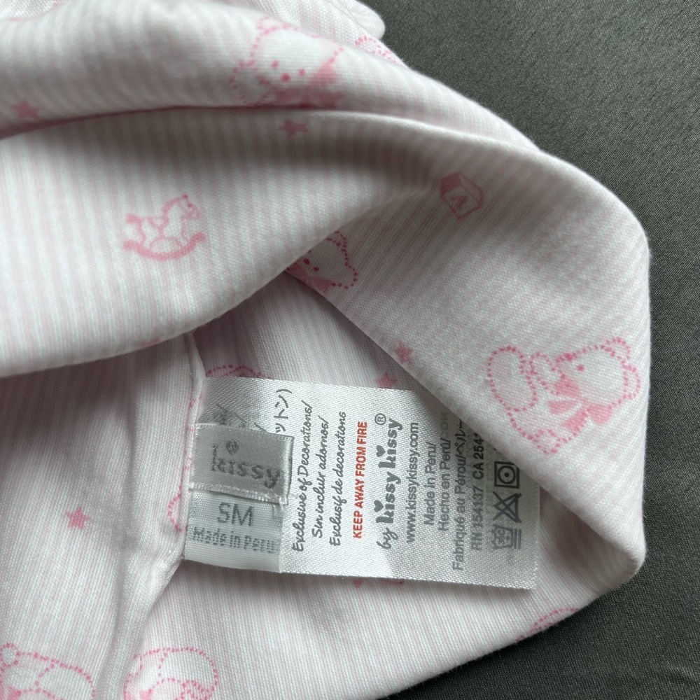 Kissy Kissy Pima cotton baby hat size SM - Picture 4 of 4